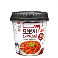 Рисовые палочки Токпокки с остро-пряным соусом, стакан 120 гр